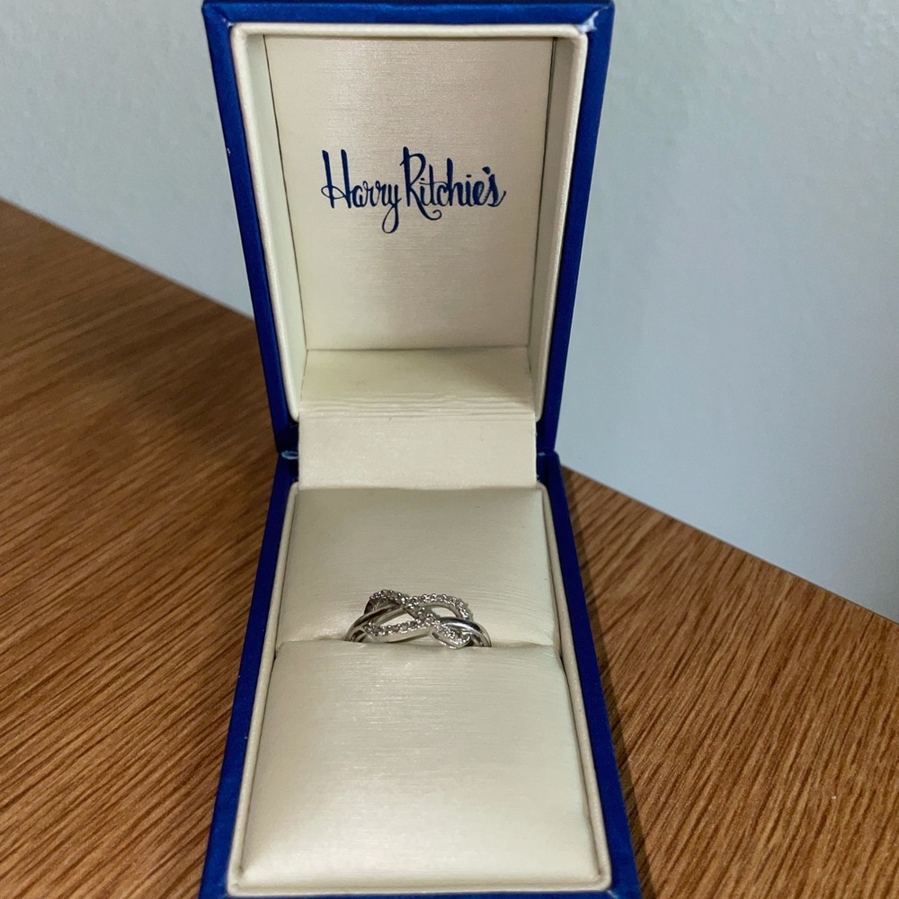 New Harry Ritchie’s Infinity ring.